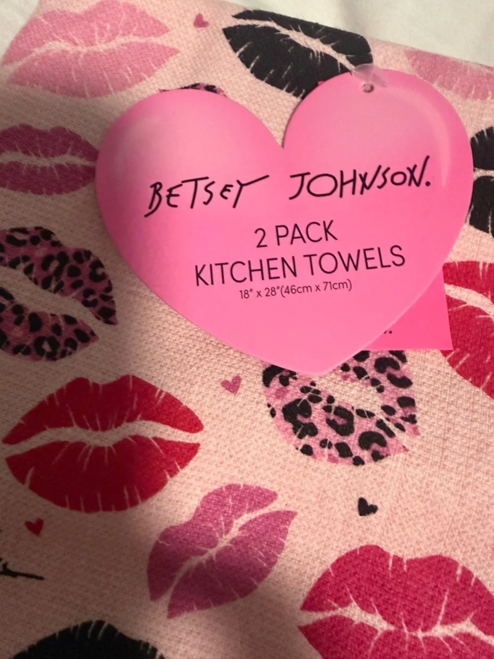 Betsy Johnson Pink Lip Print Kitchen Towel set of two! NWT